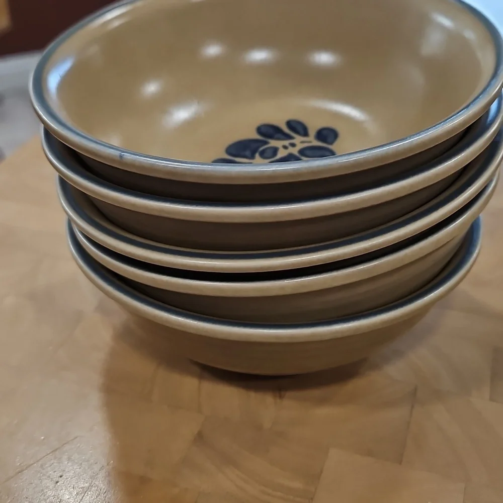 Set Of 5 Pfaltzgraff, Folk Art Bowls Blue Floral Ceramic Bowl - Picture 4 of 4